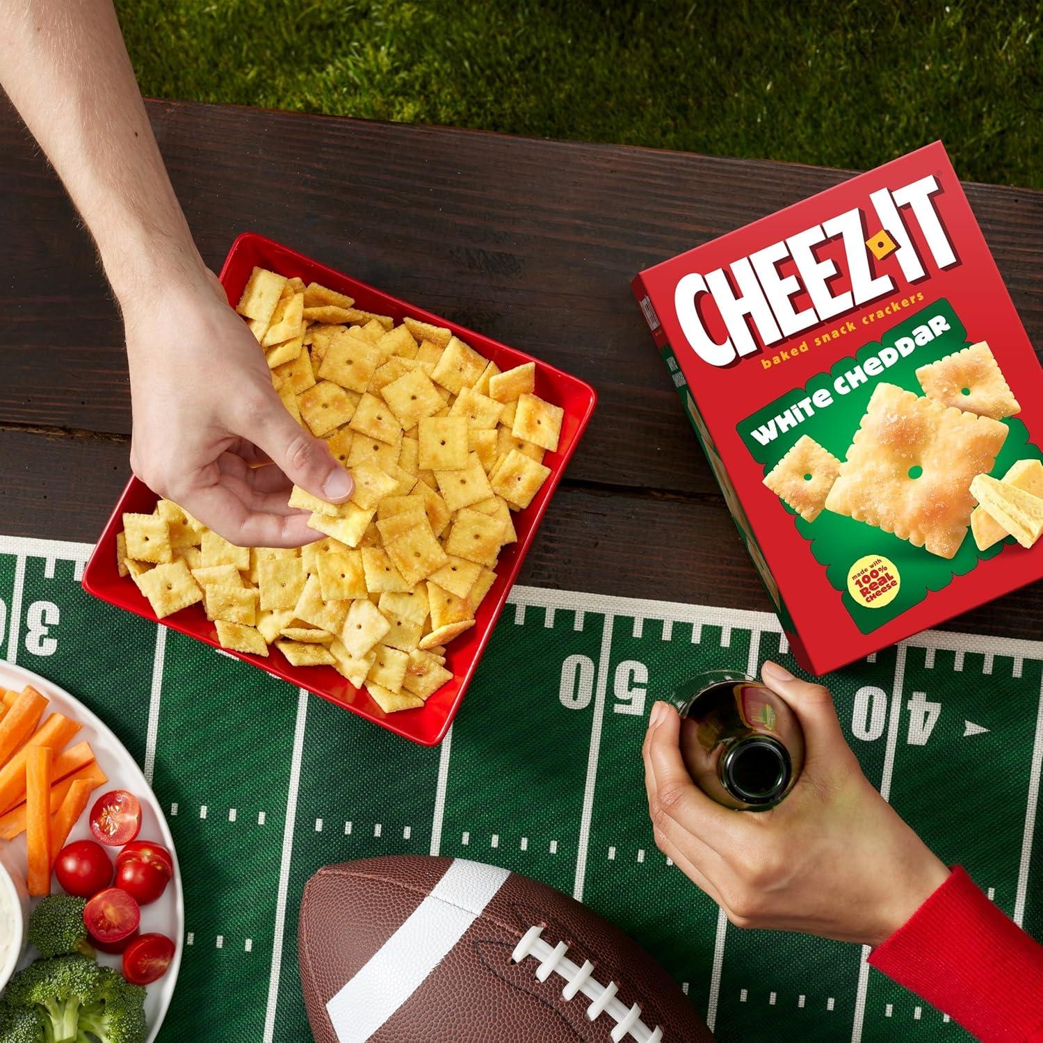 image:imageCheezIt Cheese Crackers Baked Snack Crackers Lunch Snacks Family Size White Cheddar 21oz Box 1 Box