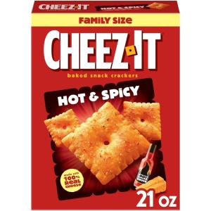 Cheez-It Baked Snack Crackers, Lunch Snacks, Family Size, Hot and Spicy, 21oz Box (1 Box)(21 Ounce (Pack of 1))